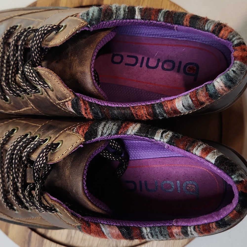 Bionic Gervais Platform Wedge Oxfords. Size 8 - Picture 6 of 9